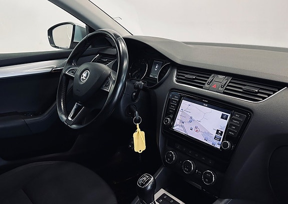 Skoda Octavia 10 of 12