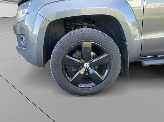 Volkswagen Amarok 11 of 13
