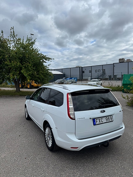 Ford Focus 4 of 6