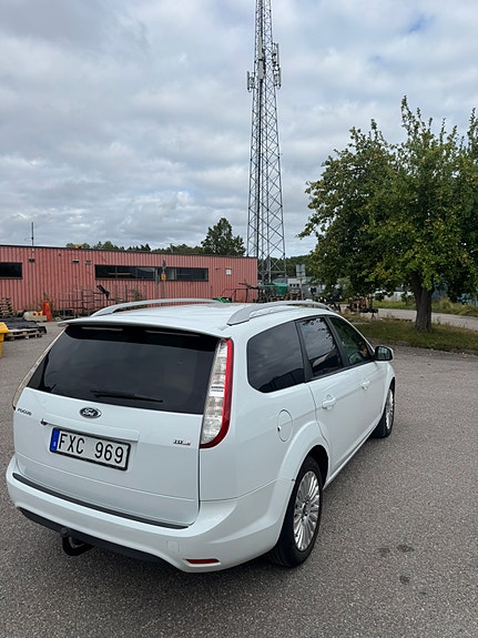 Ford Focus 3 of 6
