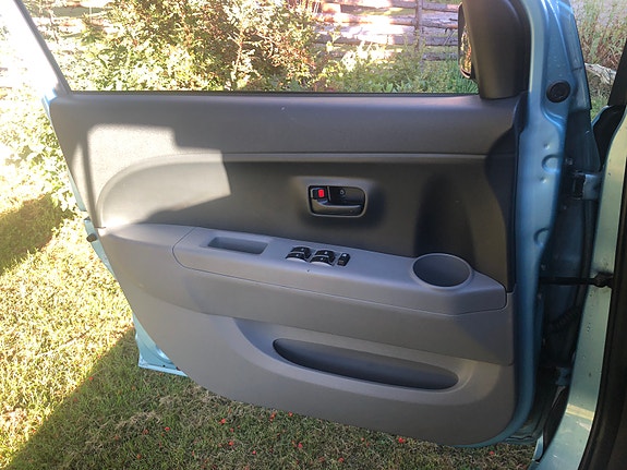 Subaru Justy 6 of 12
