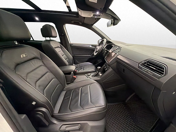 Volkswagen Tiguan 28 of 30