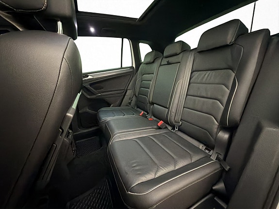 Volkswagen Tiguan 30 of 30