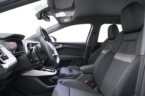Audi Q4 e-tron 10 of 27