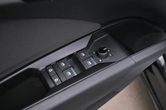 Audi Q4 e-tron 11 of 27