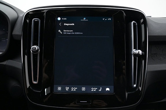 Volvo XC40 13 of 27