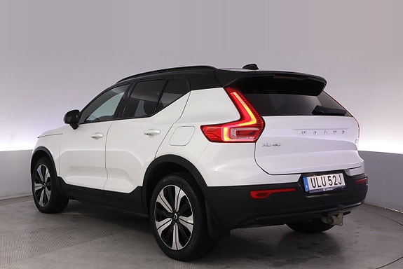 Volvo XC40 4 of 27