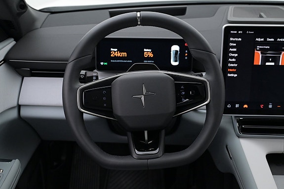 Polestar 4 7 of 27