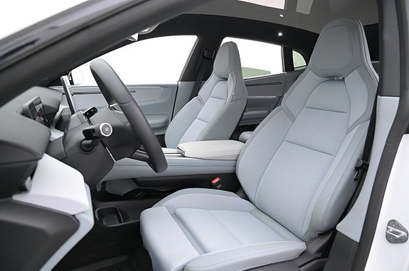Polestar 4 10 of 27