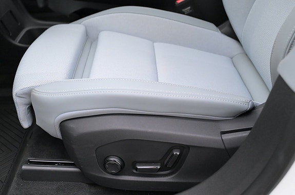 Polestar 4 11 of 27
