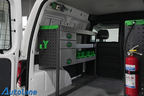 Volkswagen Caddy 12 of 30