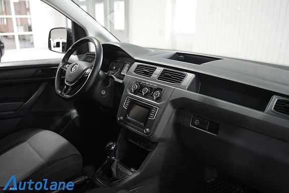 Volkswagen Caddy 21 of 30