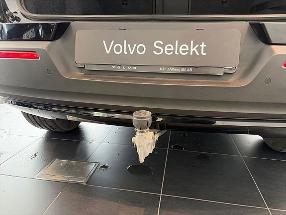 Volvo XC40 3 of 26