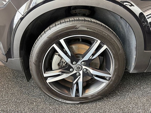 Volvo XC40 24 of 26