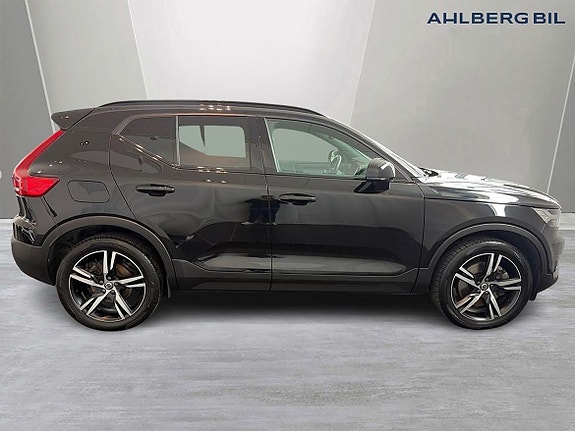Volvo XC40 21 of 26