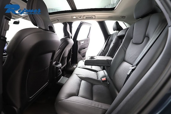 Volvo XC60 9 of 25