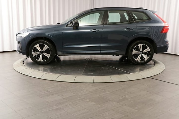 Volvo XC60 2 of 25