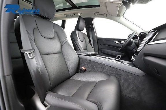 Volvo XC60 23 of 25