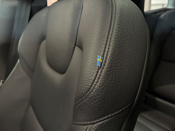 Volvo XC60 18 of 22