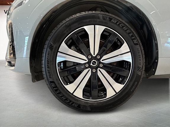 Volvo XC60 9 of 22