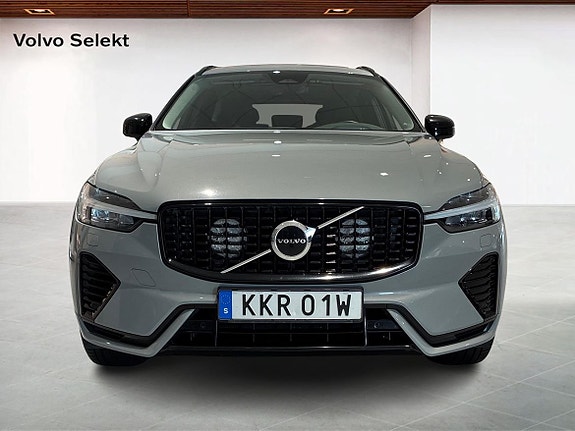 Volvo XC60 8 of 22