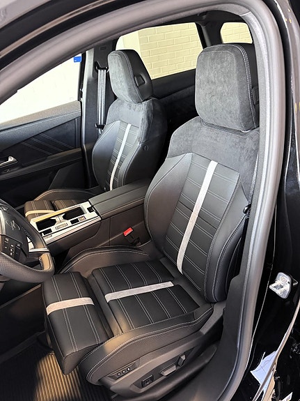 Opel Grandland 14 of 16