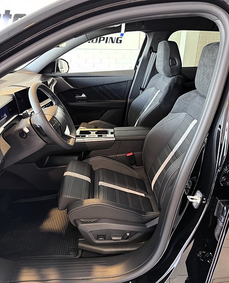 Opel Grandland 13 of 16