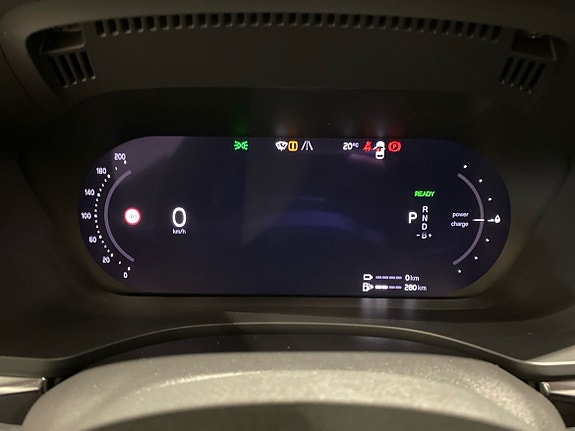 Volvo XC60 11 of 14