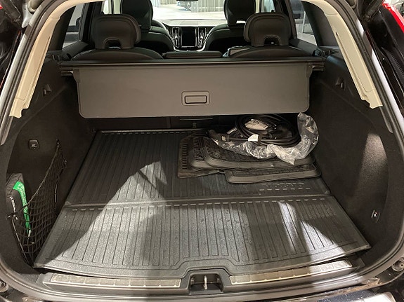 Volvo XC60 13 of 14