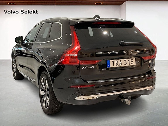 Volvo XC60 2 of 14