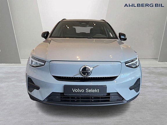 Volvo EX40 5 of 22
