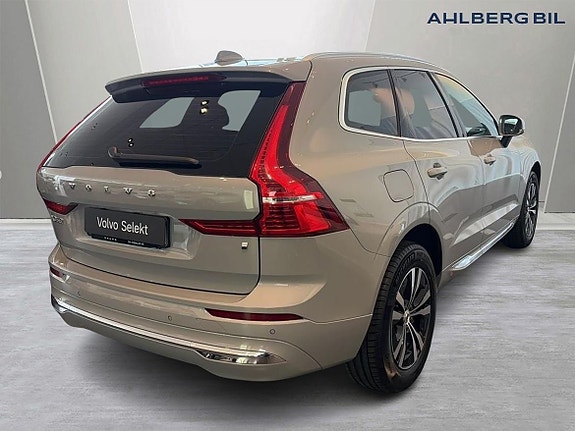 Volvo XC60 16 of 23