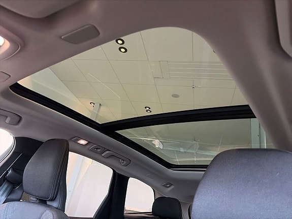 Volvo XC60 18 of 23