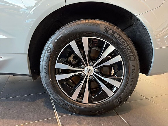 Volvo XC60 20 of 23