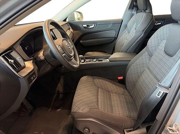 Volvo XC60 7 of 23