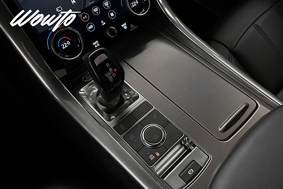 Land Rover Range Rover Sport 16 of 26
