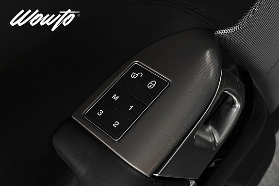 Land Rover Range Rover Sport 10 of 26