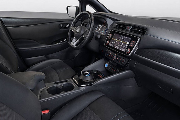 Nissan Leaf 11 of 18