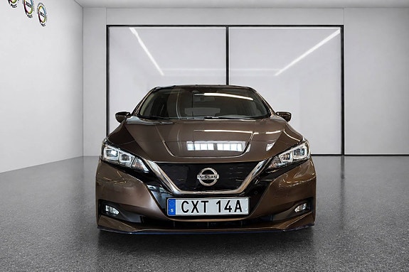 Nissan Leaf 5 of 18