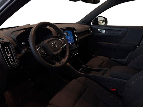 Volvo EX40 7 of 21
