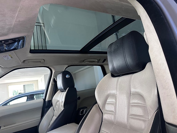 Land Rover Range Rover Sport 22 of 30