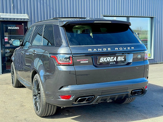 Land Rover Range Rover Sport 9 of 30