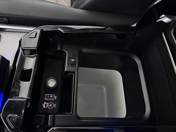 Land Rover Range Rover Sport 30 of 30
