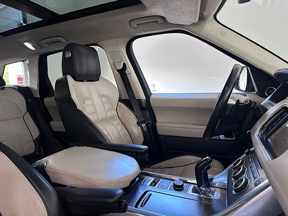 Land Rover Range Rover Sport 20 of 30