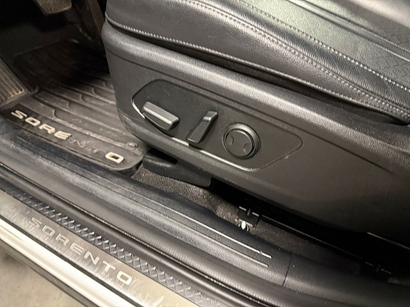 Kia Sorento 9 of 20