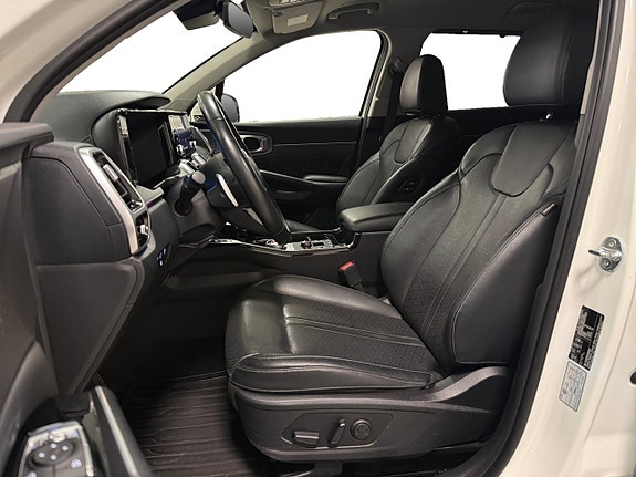 Kia Sorento 8 of 20