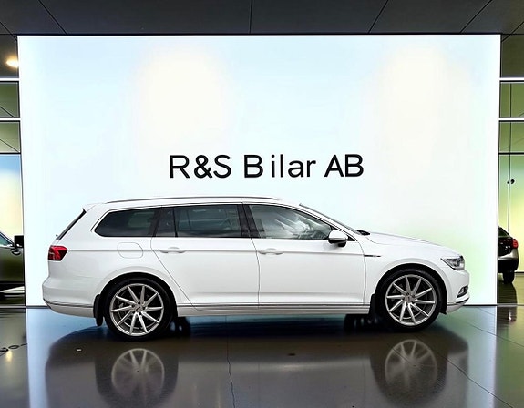 Volkswagen Passat 8 of 17