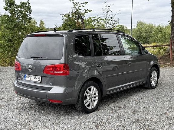 Volkswagen Touran 4 of 24