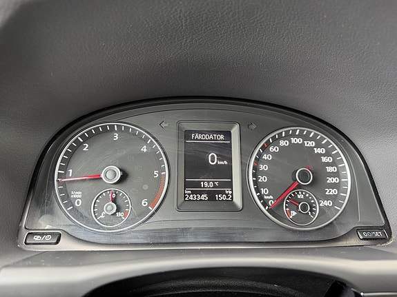 Volkswagen Touran 23 of 24