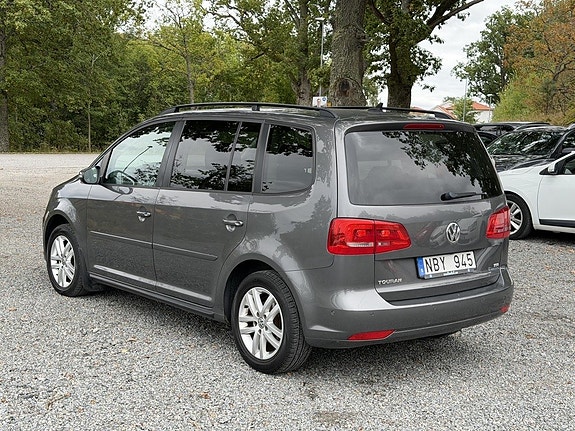 Volkswagen Touran 3 of 24